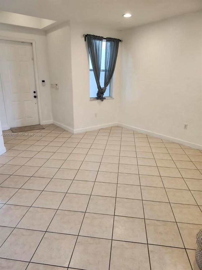 Building Photo - 11425 NW 76th Terrace