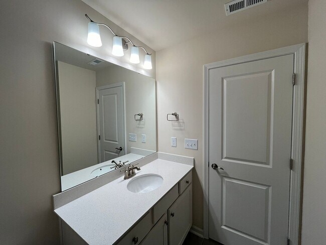 Building Photo - 5718 Preveza Pl