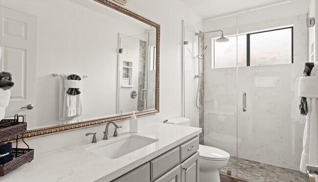 Building Photo - 11264 N 128th Pl