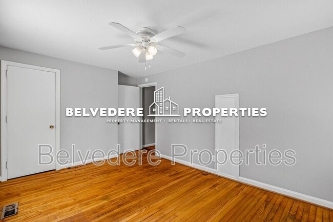 Building Photo - 720 S Elam Ave