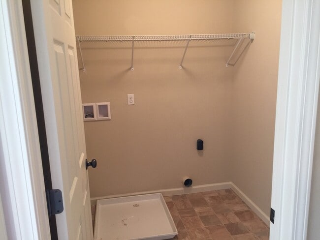 Building Photo - Beautiful Home in West Knoxville