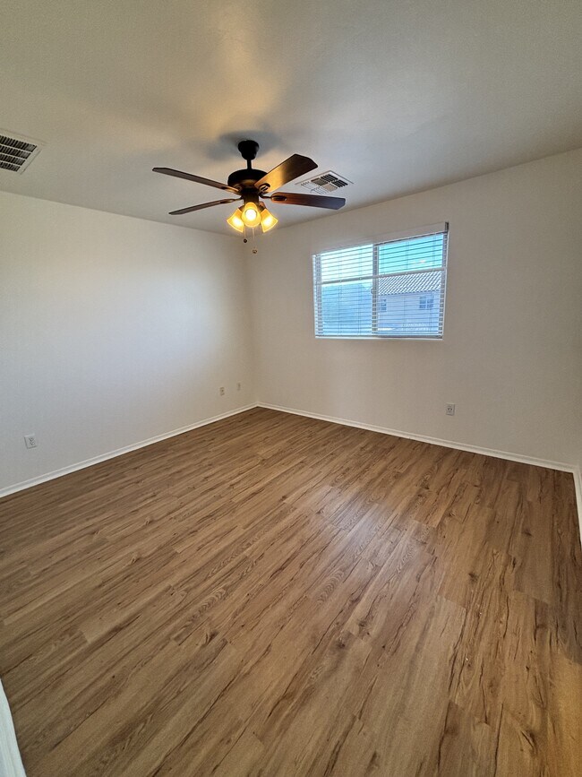 Building Photo - 21415 E Independence Way