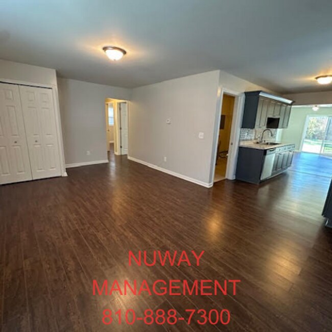 Building Photo - AVAILABLE NOW - 3 bedroom house in Grand B...