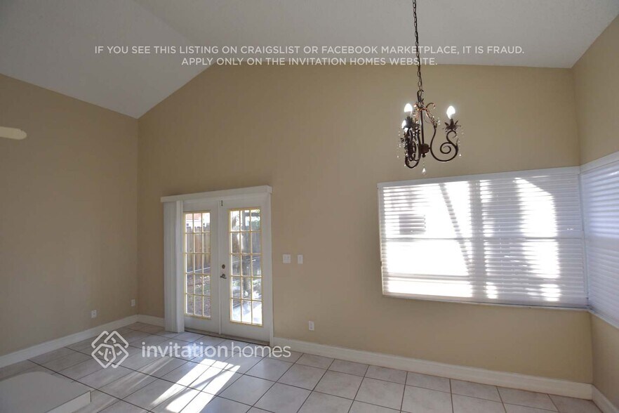 Building Photo - 2771 Oakview Way