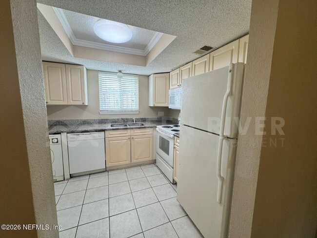 Building Photo - 3917 Corrida Ct