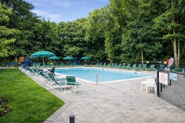 Building Photo - 42 Clarewood Dr