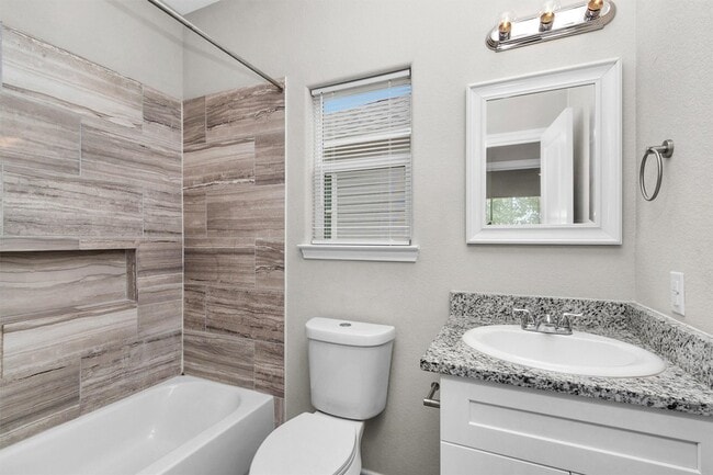 Building Photo - 16706 E Hammon