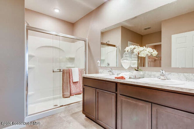 Building Photo - 1804 Farmhouse Rd SE