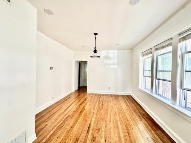 Building Photo - 6724 N Campbell Ave