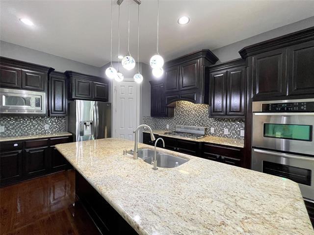 Building Photo - 415 Sleepy Creek Dr