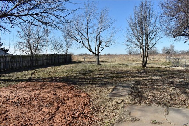 Building Photo - 1505 N Indian Meridian Rd