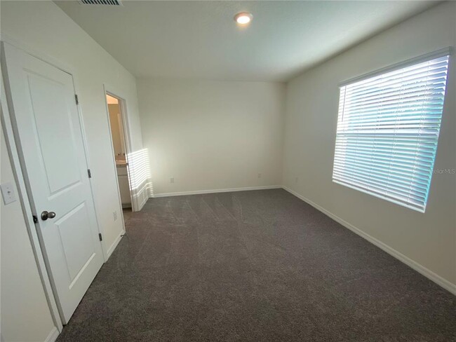 Building Photo - 2906 Suncoast Plains Dr