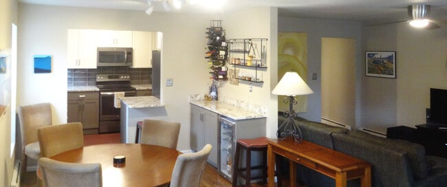 Dining- Bar- Kitchen - 1105 N Sherman St