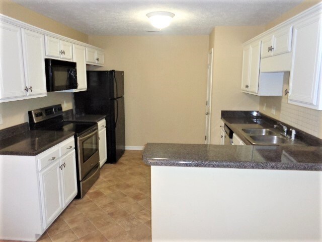 Building Photo - 167 Lansdan Dr