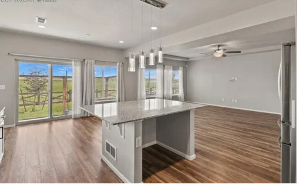 Building Photo - 7238 Fauna Glen Dr