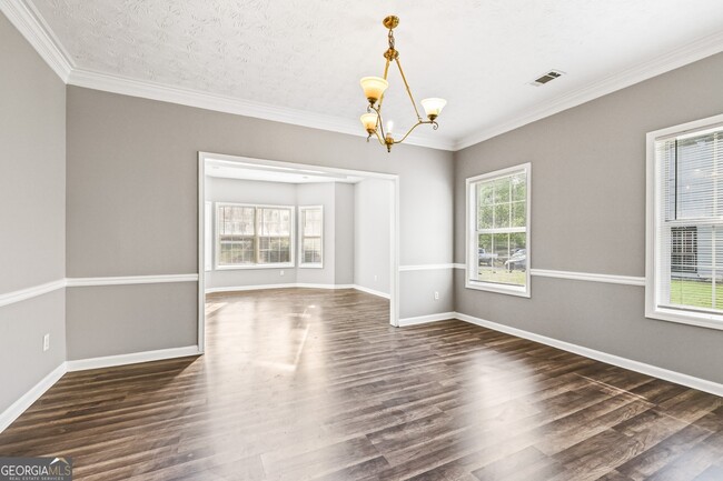 Building Photo - 2364 Fallbrook Ct