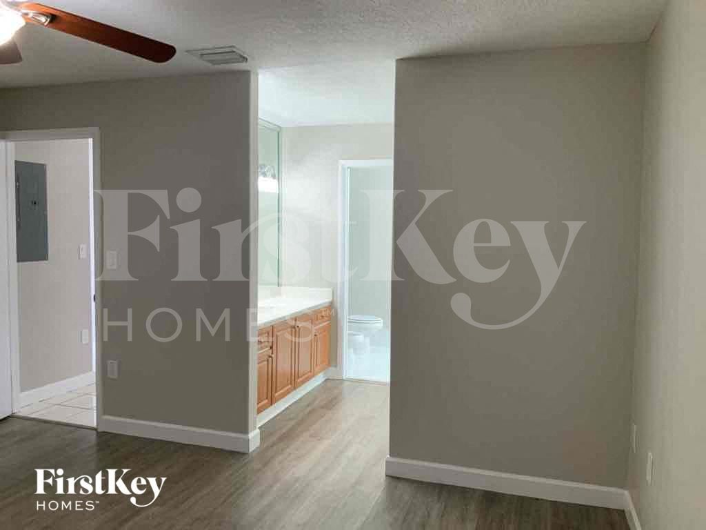 Building Photo - 12964 NW 8th Ln