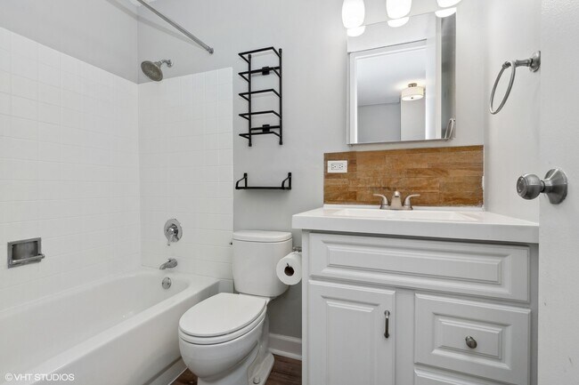 Building Photo - 2728 N Hampden Ct