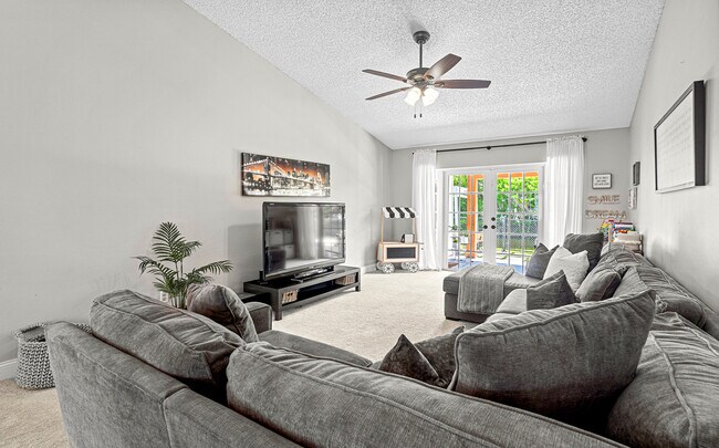 Building Photo - 2724 NW 124th Ave