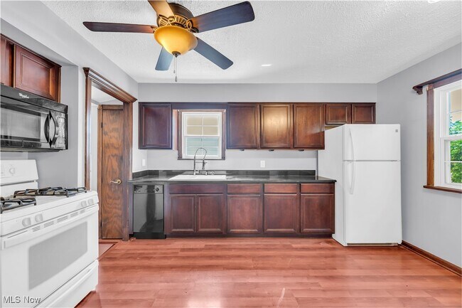 Building Photo - 5807 Orchard Ave