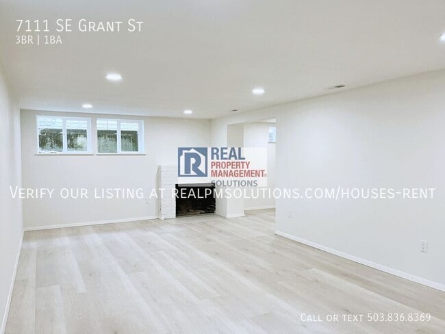 Building Photo - 7111 SE Grant St
