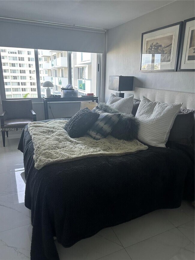 Building Photo - 1200 West Ave