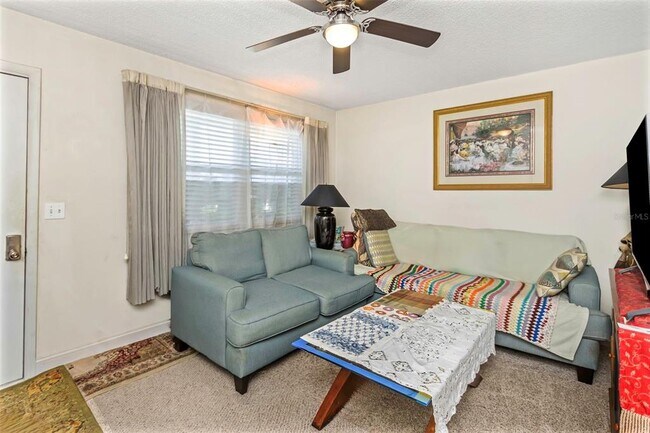 Building Photo - 4742 Azalea Dr