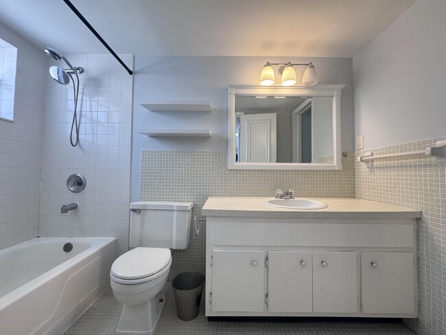 Building Photo - 4500 N Flagler Dr