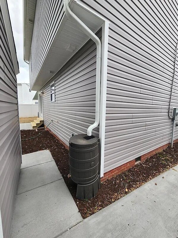 Building Photo - RENOVATED 4 BEDROOM/3 BATH IN NORFOLK! READY FOR RENT!!