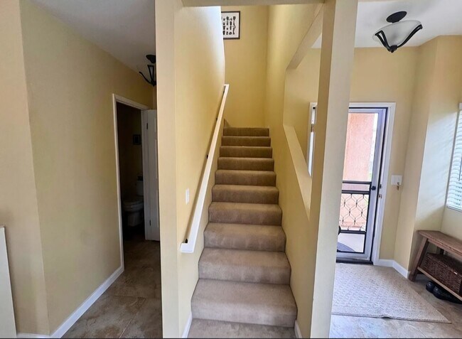 Building Photo - 3BD 2.5BA In Santa Maria, CA