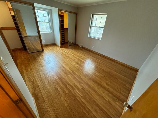 Building Photo - 2770 Tremont Rd