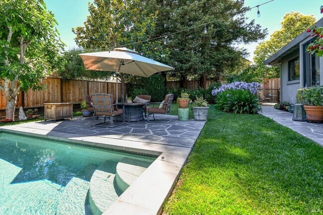 Building Photo - Stunning Four Bedroom Browns Valley Home f...