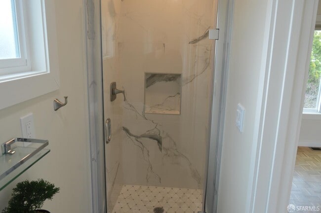 Building Photo - 87 Lakemont Dr