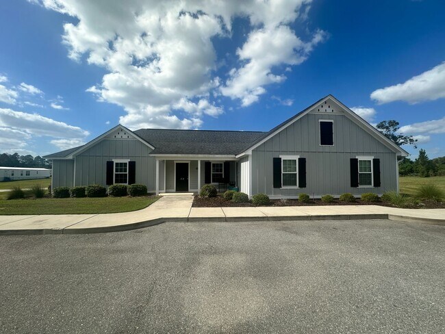 2 Bedroom 1 Bath Duplex in Hahira - 2 Bedroom 1 Bath  Duplex in Hahira