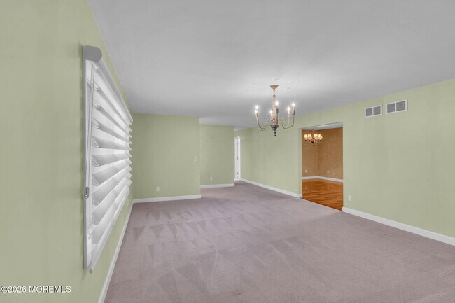Building Photo - 819 Harmony Rd