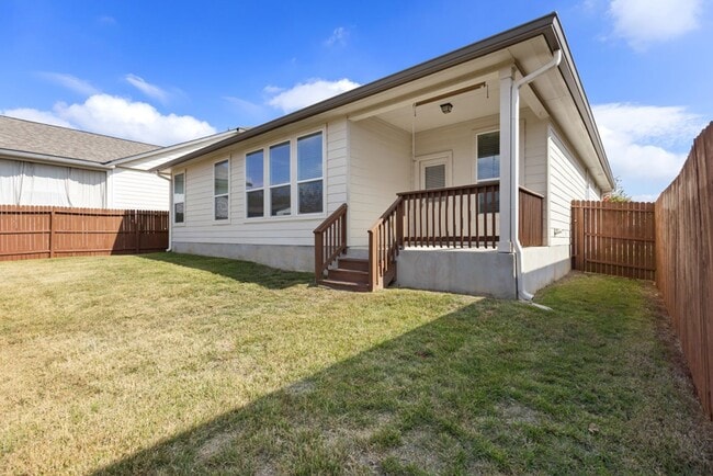 Building Photo - 515 Sage Thrasher