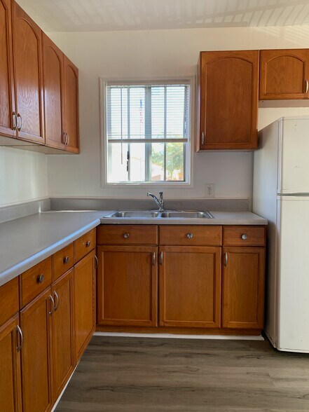 Building Photo - 4137 Chevy Chase Dr
