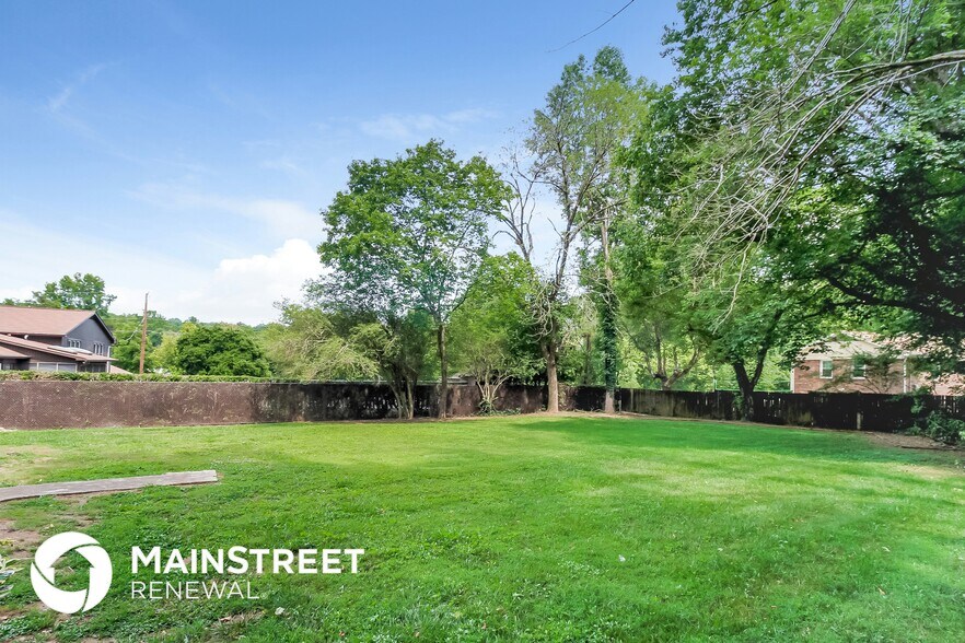Building Photo - 4635 Woodsman Way
