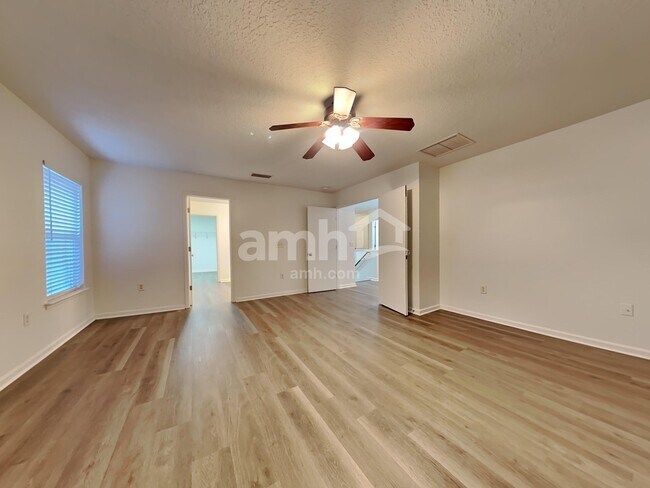 Building Photo - 11527 Spring Board Dr