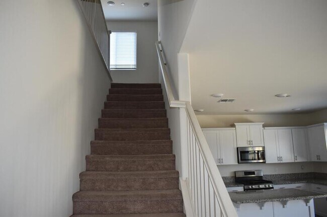 Building Photo - 4297 Freemark Ave