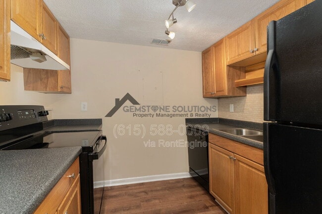 Building Photo - 404 Granville Rd