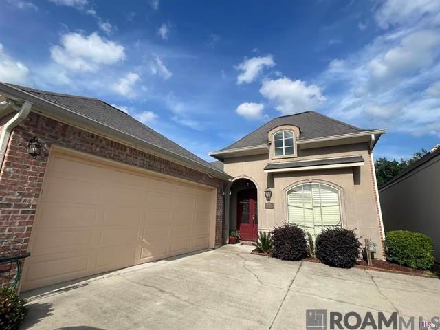 Building Photo - 2121 Rockybrook Dr
