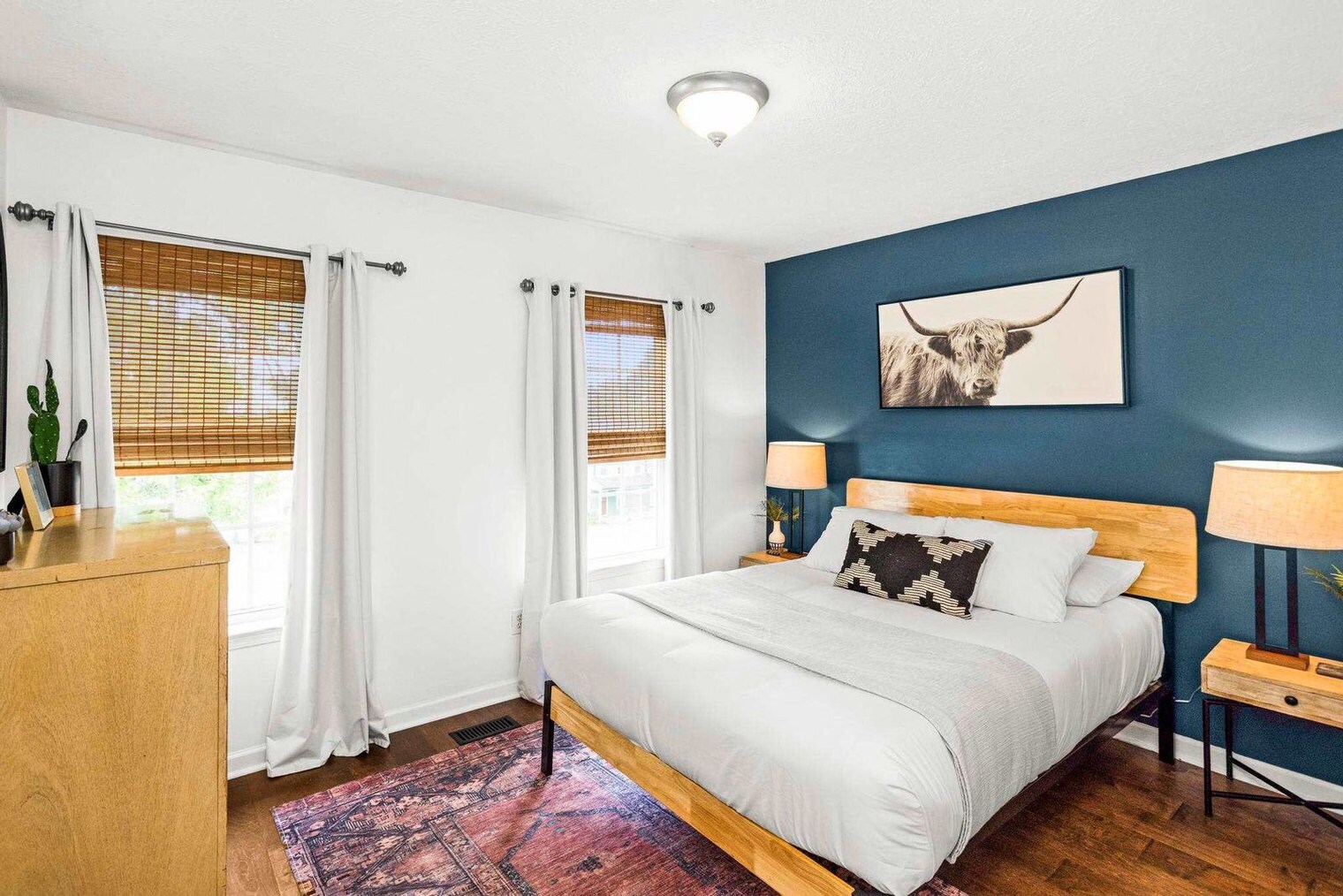 Building Photo - 3842 Hutson Ave