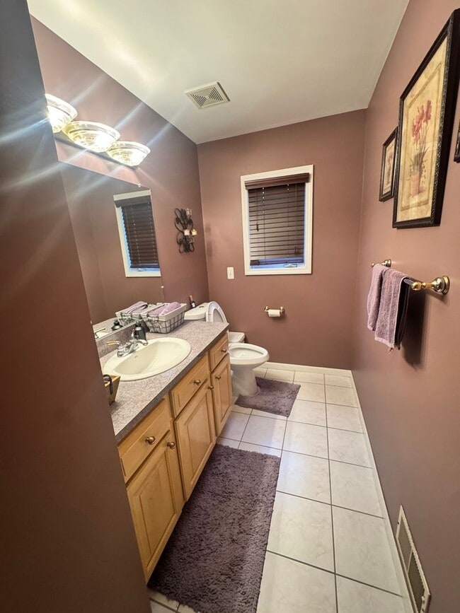 Building Photo - 14466 Doebler Dr