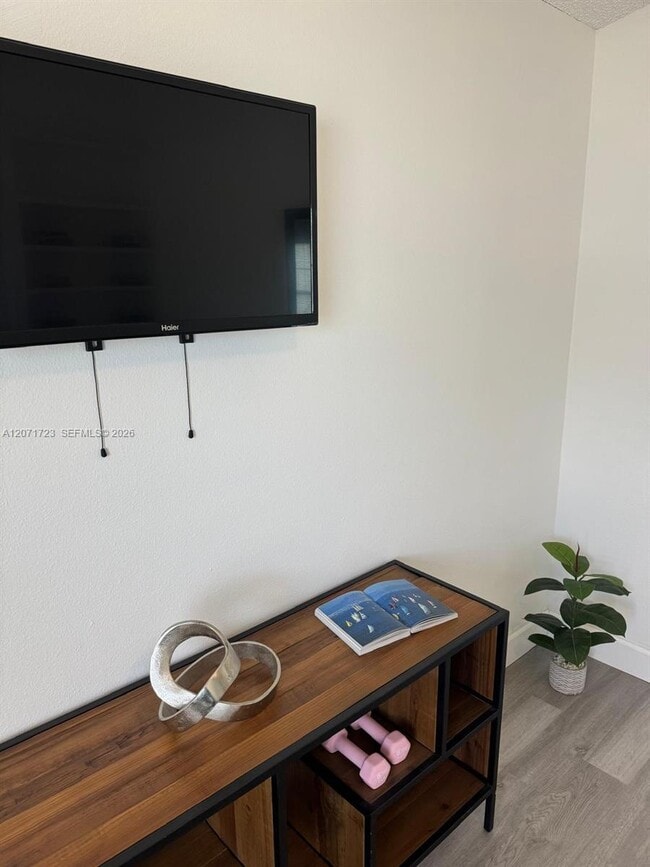 Building Photo - 8356 103rd Ct