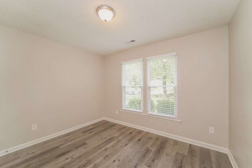 Building Photo - 3418 Stonemarsh Ct