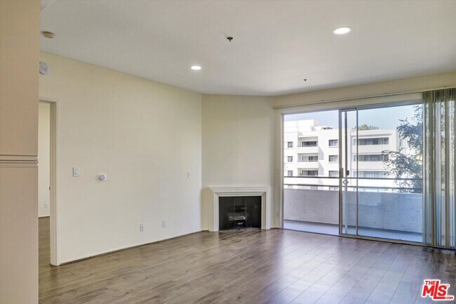 Building Photo - 10600 Wilshire Blvd