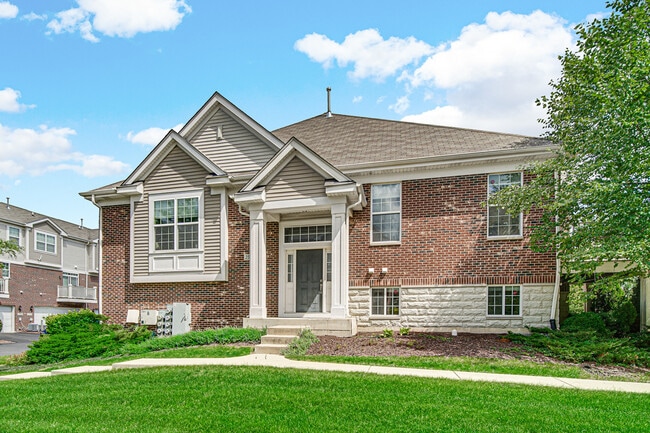 Primary Photo - 2528 Dunraven Ave
