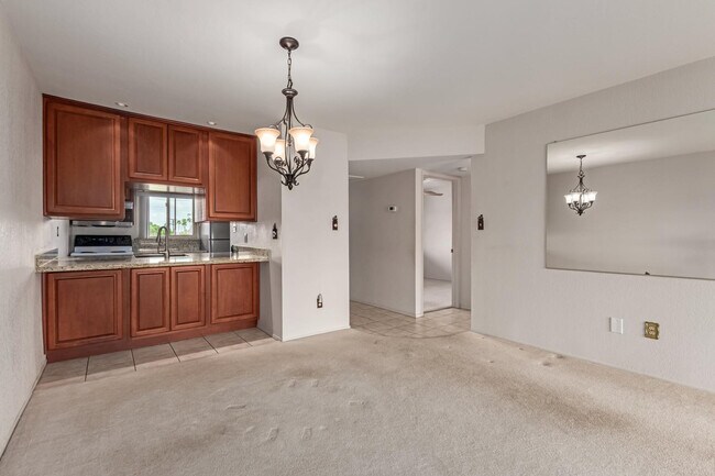 Building Photo - 7436 E Chaparral Rd