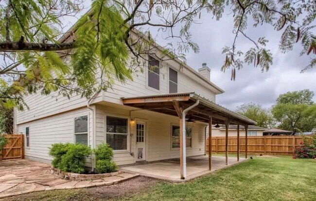 Building Photo - 518 Pecos Cir